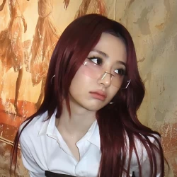 عکس پسرعمه اپراتور
