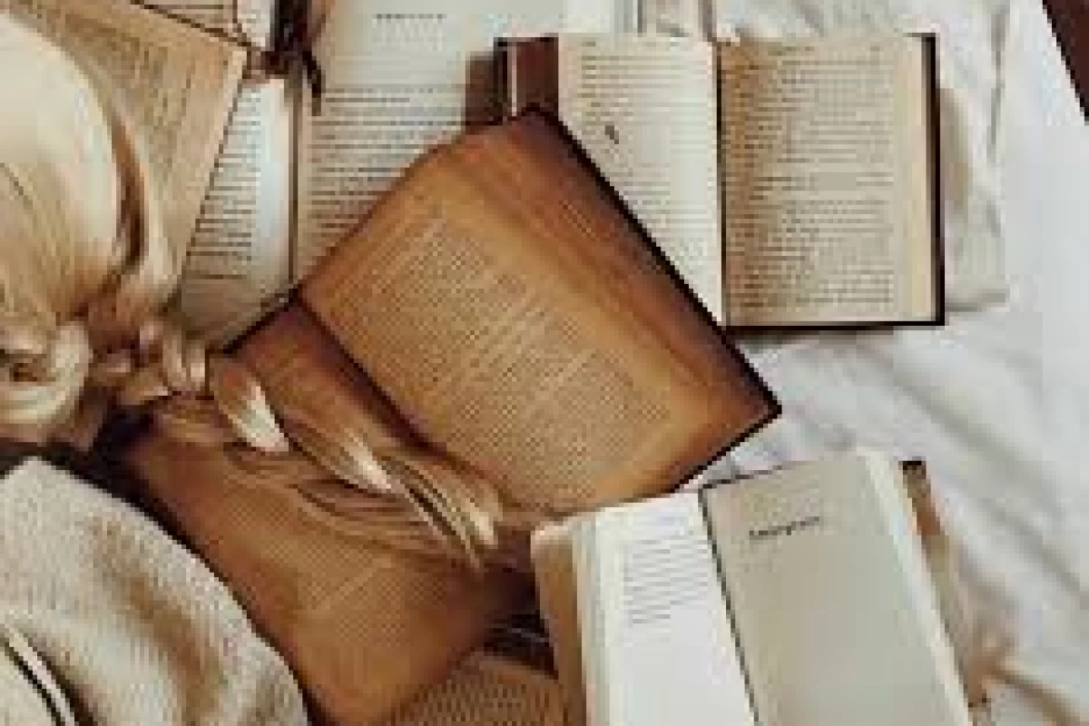 عکس کتاب‌هایی که باید قبل از ۱۵ سالگی بخوانی!